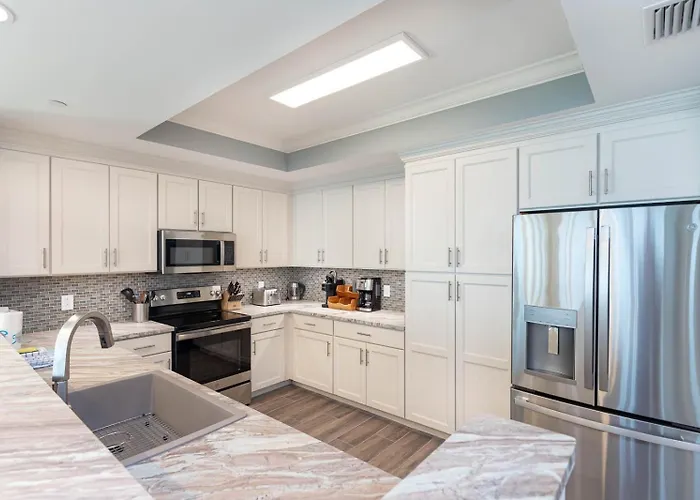 Phoenix Gulf Towers 2601 Apartment